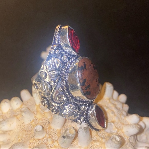 Coconut Jasper + Mozambique Garnet bohemian vintage ring - Picture 2 of 7